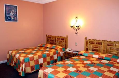 Hotel Imperial Puebla Szoba fotó